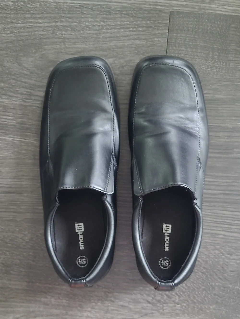 Boys Size 5.5 Black Dress Shoes